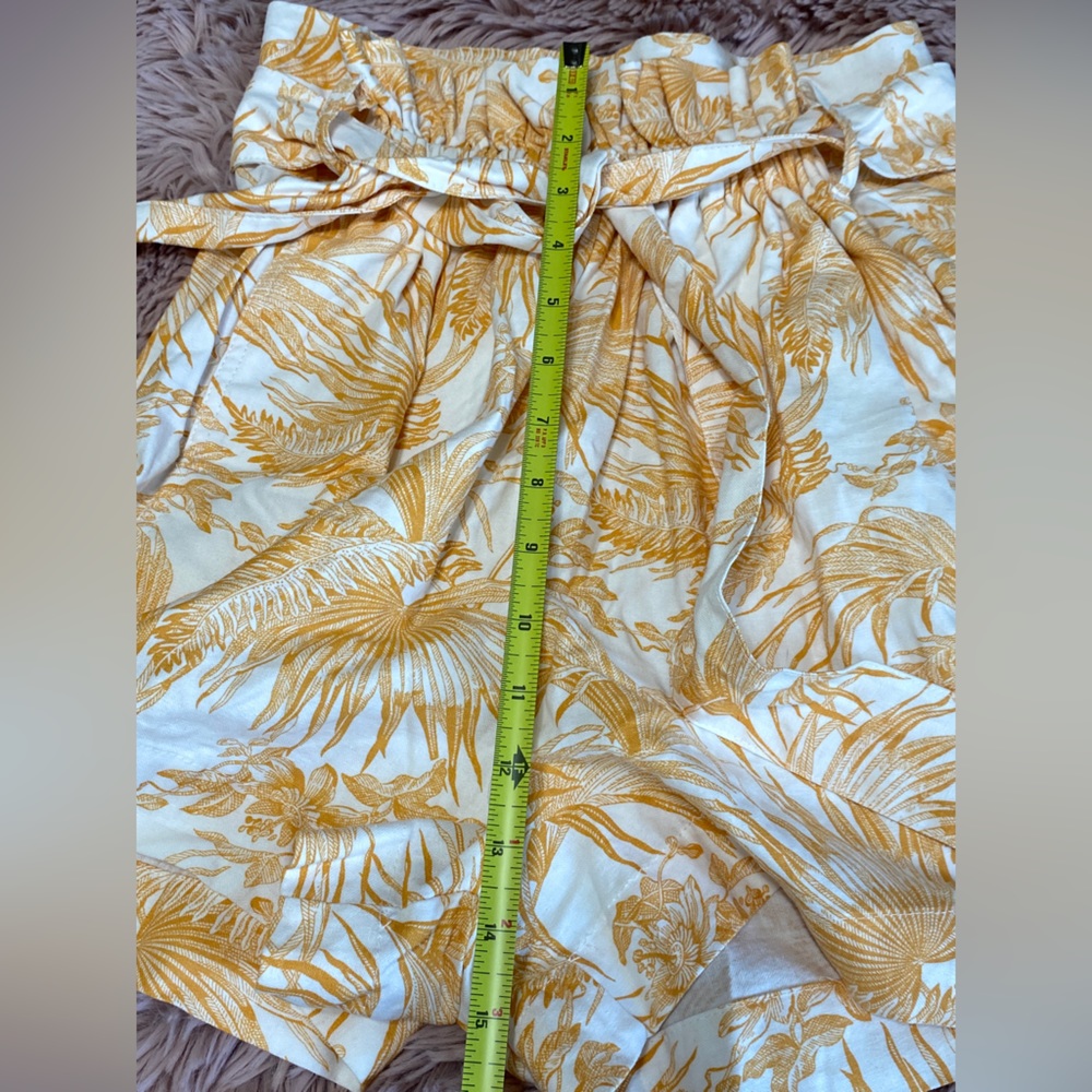 Ophelia Roe Printed Shorts - Picture 12 of 13